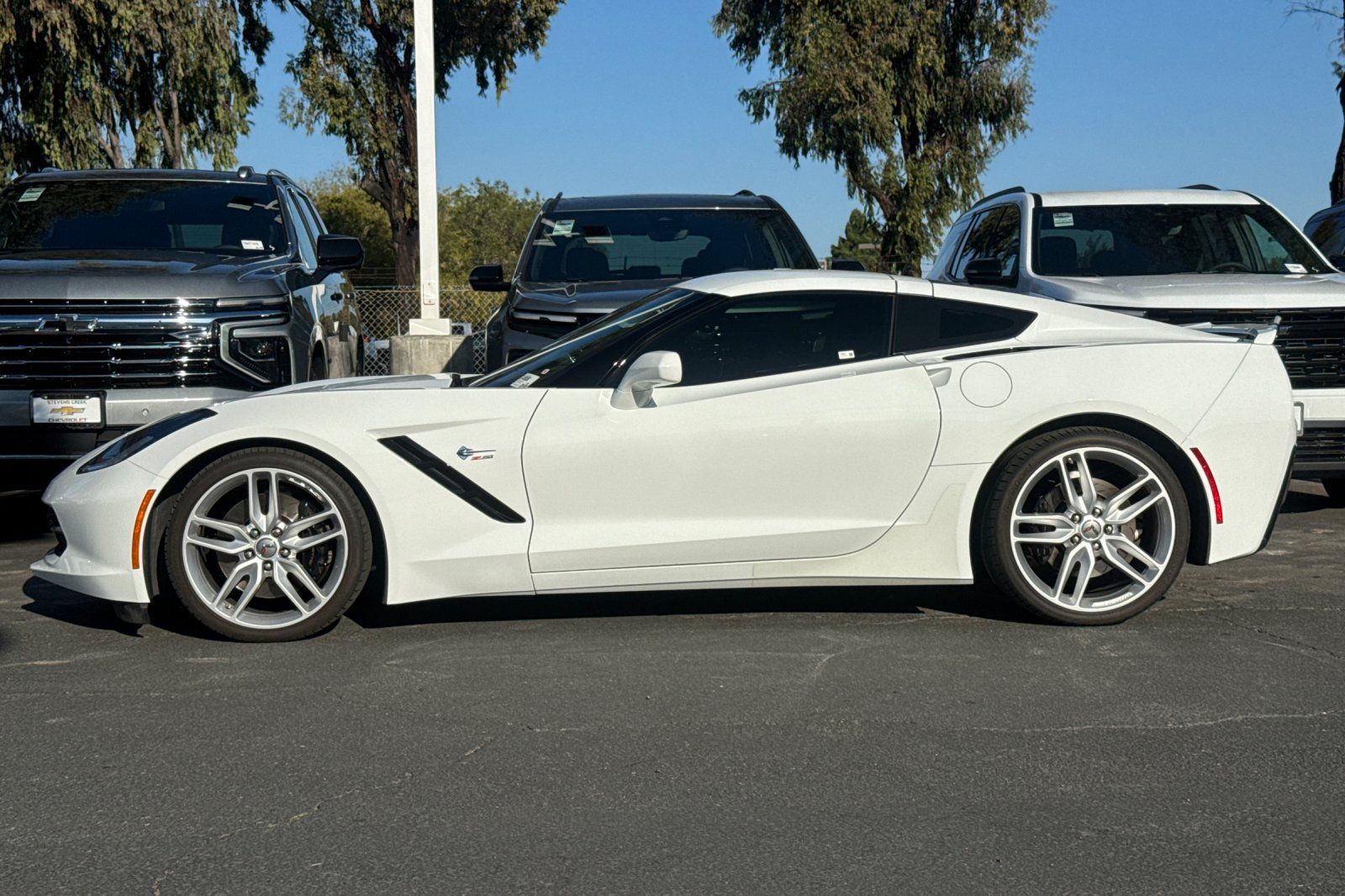 Used 2017 Chevrolet Corvette Stingray Coupe RWD image 8