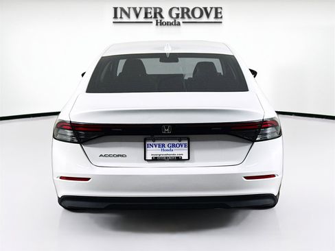 Used 2023 Honda Accord EX image 6