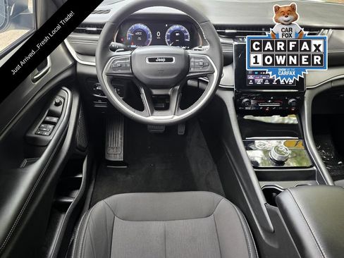 Used 2025 Jeep Grand Cherokee L Laredo w/ Luxury Tech Group I AWD/4WD image 11