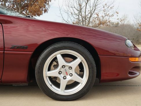 Used 2000 Chevrolet Camaro Z28 w/ Preferred Equipment Group 2 image 39