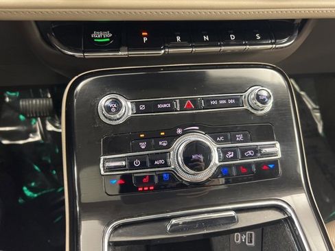 Certified 2023 Lincoln Nautilus Reserve image 19