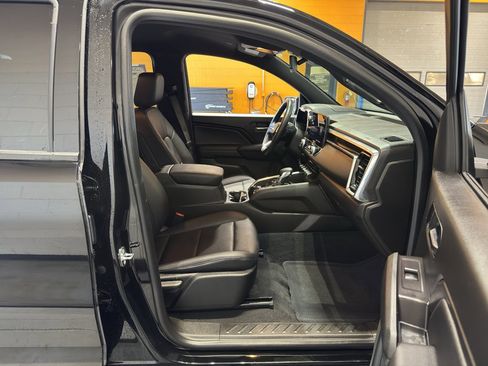 Used 2023 GMC Canyon Elevation w/ Elevation Premium Package image 18