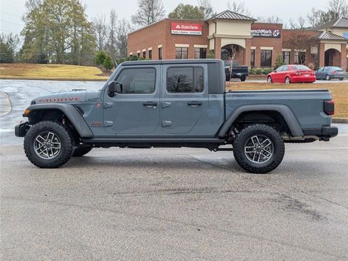 Used 2024 Jeep Gladiator Mojave w/ Convenience Group AWD/4WD image 29
