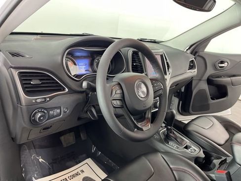 Used 2022 Jeep Cherokee Trailhawk w/ Sound & Nav Group AWD/4WD image 20