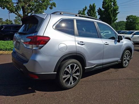 Used 2023 Subaru Forester Limited AWD/4WD image 6