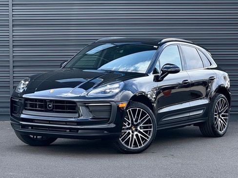 New 2026 Porsche Macan AWD/4WD image 1
