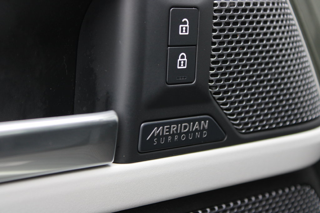 Used 2022 Land Rover Defender 90 X-Dynamic SE AWD/4WD image 7