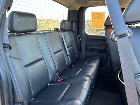 Used 2008 GMC Sierra 2500 SLT w/ Z71 Off-Road Package image 22