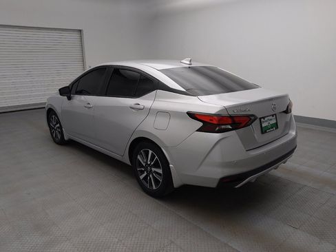 Used 2021 Nissan Versa SV w/ Trunk Package image 5