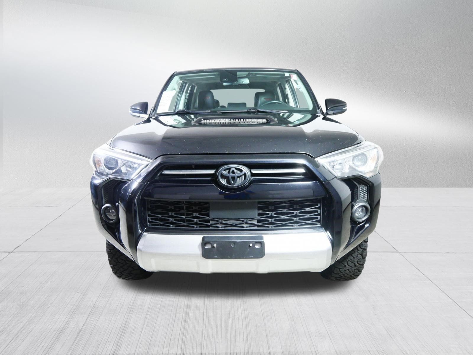 Used 2022 Toyota 4Runner TRD Off-Road Premium w/ TRD Black Wheel Package (TMS) AWD/4WD image 2