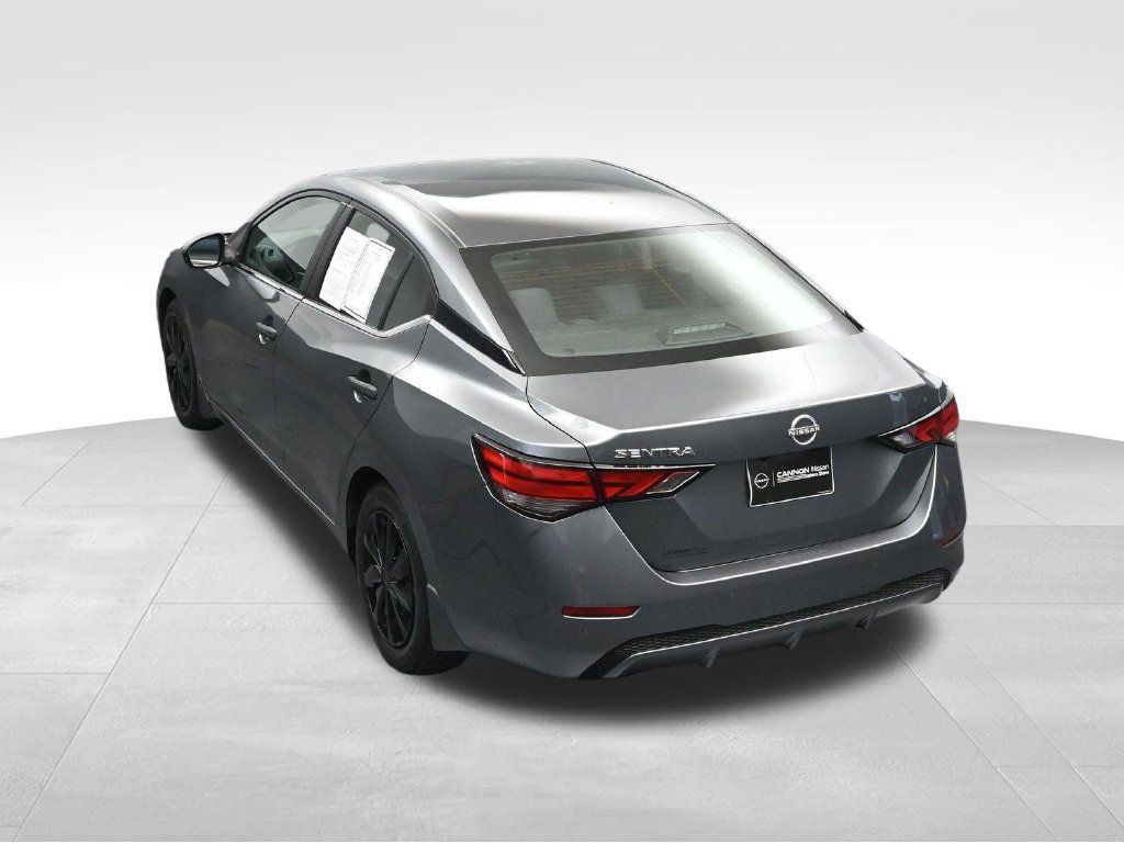 Used 2024 Nissan Sentra S FWD image 32