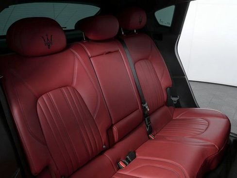 Certified 2022 Maserati Levante GT image 20