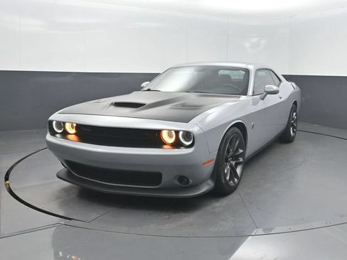 Used 2021 Dodge Challenger R/T Scat Pack RWD image 1