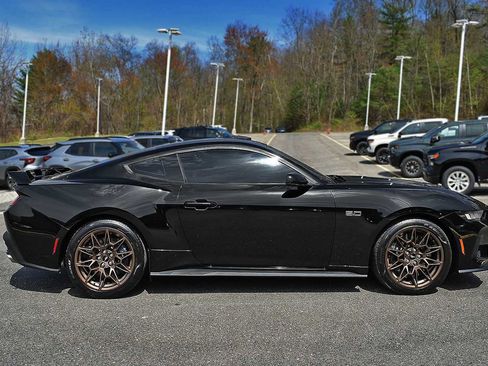 Used 2024 Ford Mustang GT Premium w/ GT Performance Package RWD image 6