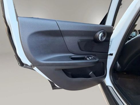 Used 2018 MINI Cooper Countryman FWD image 33