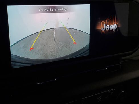 Used 2025 Jeep Wrangler Sport image 19