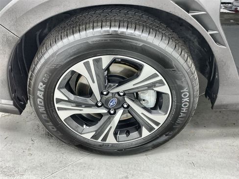 Used 2024 Subaru Crosstrek 2.0i Premium image 10