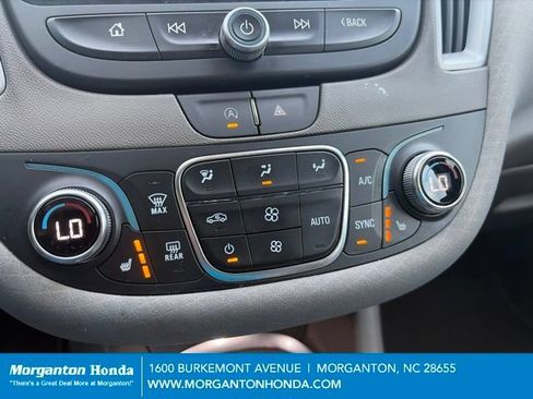 Used 2025 Chevrolet Malibu LT FWD image 19