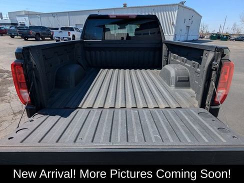Used 2023 GMC Sierra 1500 Pro w/ Pro Value Package AWD/4WD image 4