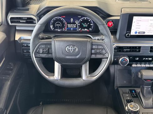 Used 2025 Toyota Tacoma TRD Off-Road w/ TRD Off Road Upgrade Package AWD/4WD image 14