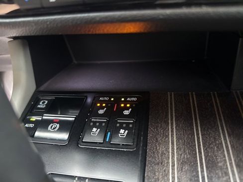 Used 2017 Lexus RX 450h AWD image 26