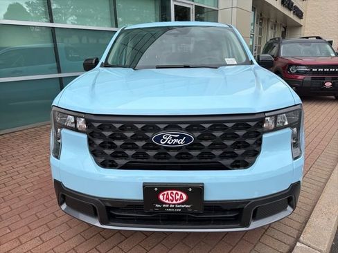 New 2026 Ford Maverick XLT w/ XLT Luxury Package AWD/4WD image 3