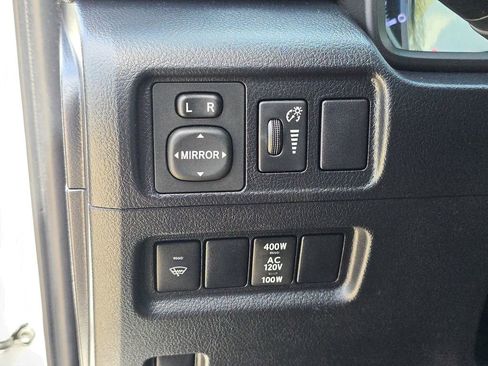 Used 2019 Toyota 4Runner SR5 Premium RWD image 32