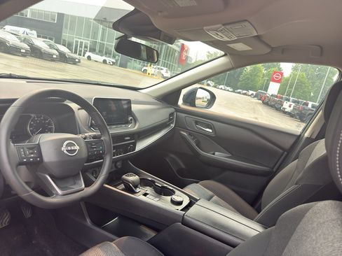 Certified 2026 Nissan Rogue SV AWD/4WD image 25