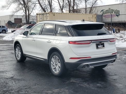 New 2026 Lincoln Corsair Premiere image 3
