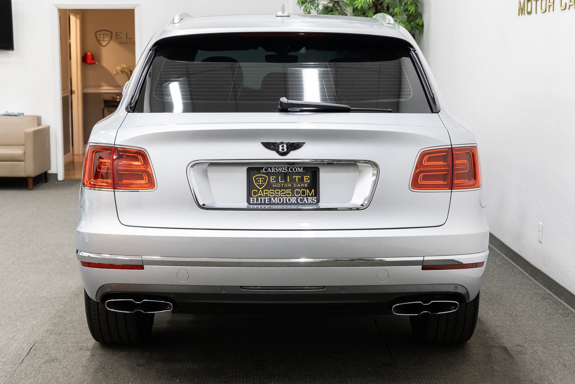 Used 2019 Bentley Bentayga AWD/4WD image 4