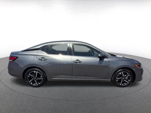 Used 2025 Nissan Sentra SV FWD image 16