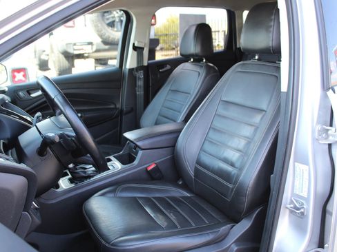 Used 2017 Ford Escape Titanium FWD image 15
