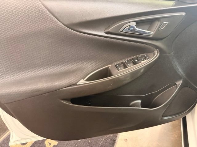 Used 2024 Chevrolet Malibu LT FWD image 9