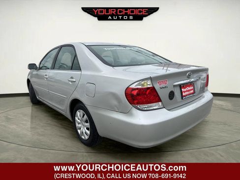 Used 2006 Toyota Camry LE FWD image 3