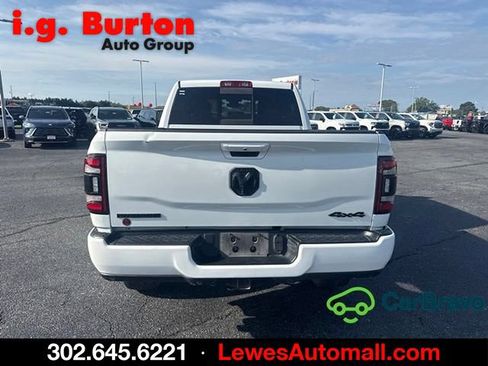 Used 2024 RAM 2500 Big Horn w/ Night Edition AWD/4WD image 4