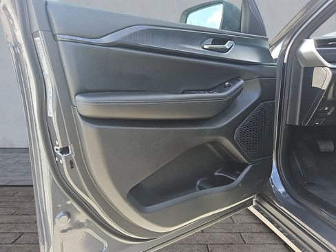 New 2025 Jeep Grand Cherokee Laredo X image 18