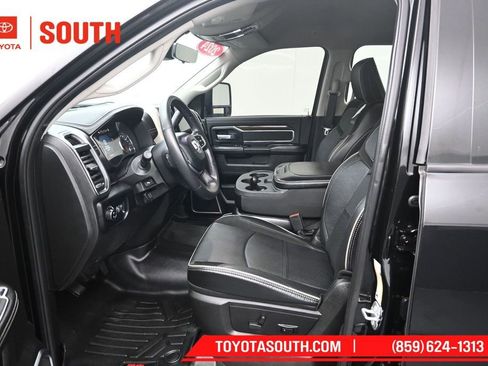 Used 2024 RAM 2500 Laramie AWD/4WD image 9