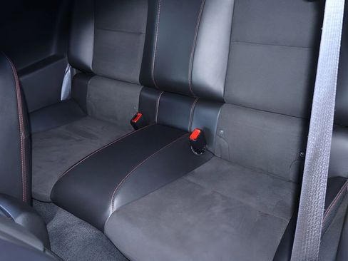Used 2013 Chevrolet Camaro ZL1 RWD image 15