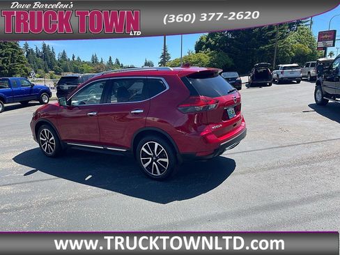 Used 2017 Nissan Rogue SL w/ SL Premium Package AWD/4WD image 3