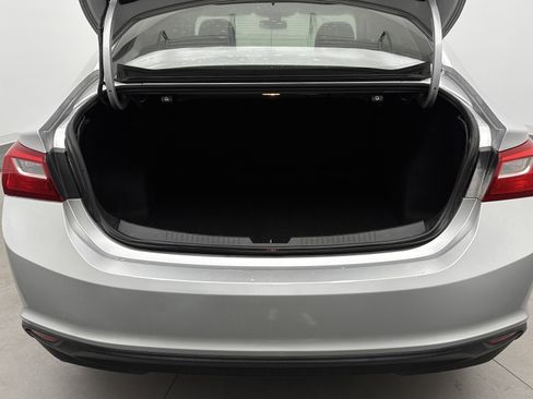 Used 2018 Chevrolet Malibu LS image 27