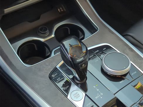 Used 2019 BMW X7 xDrive40i w/ Premium Package image 16