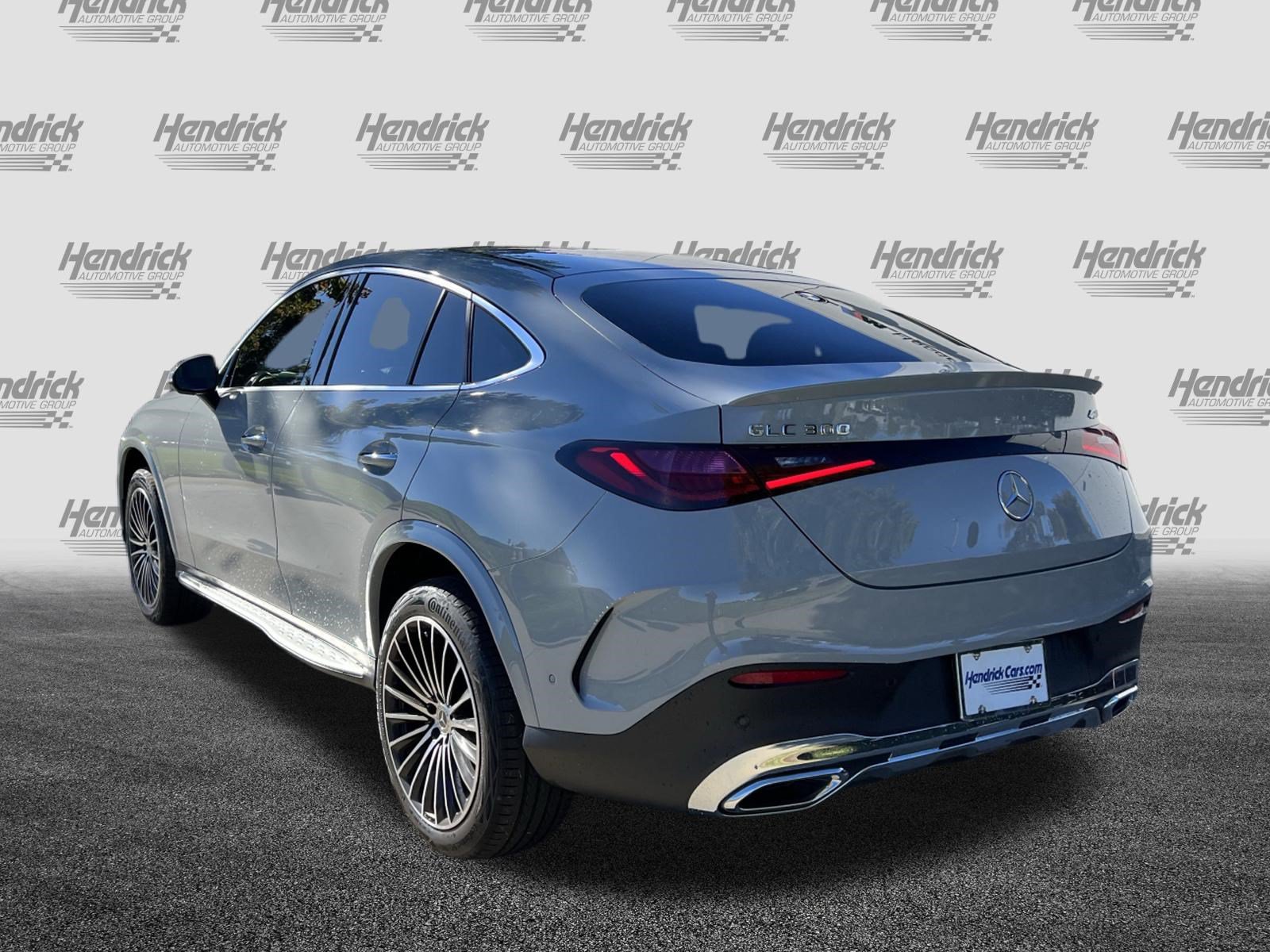 Used 2025 Mercedes-Benz GLC 300 4MATIC image 7
