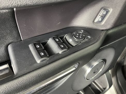 Used 2018 Ford Expedition XLT w/ Equipment Group 201A AWD/4WD image 18