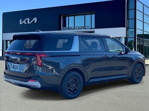 New 2026 Kia Carnival image 10
