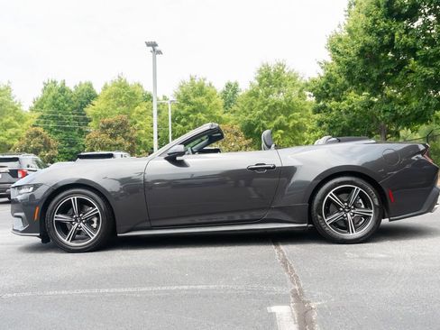Used 2024 Ford Mustang Convertible RWD image 7