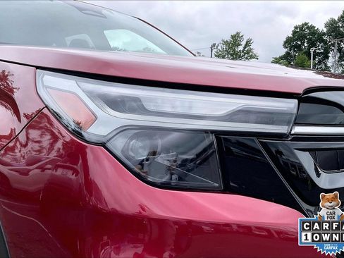Certified 2025 Subaru Forester Touring w/ Popular Package - Touring AWD/4WD image 28