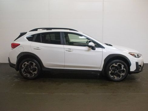 Used 2021 Subaru Crosstrek 2.5i Limited w/ Moonroof Package 2 AWD/4WD image 3