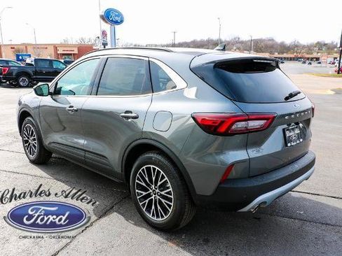 New 2025 Ford Escape PHEV 4D Sport Utility image 5