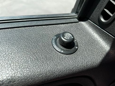 Used 2014 Ford F150 FX4 w/ Equipment Group 402A Luxury AWD/4WD image 28