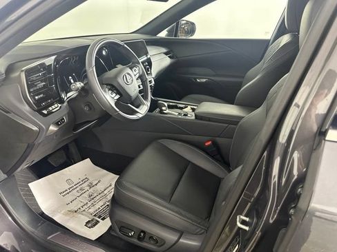 Used 2025 Lexus RX 350 AWD image 23